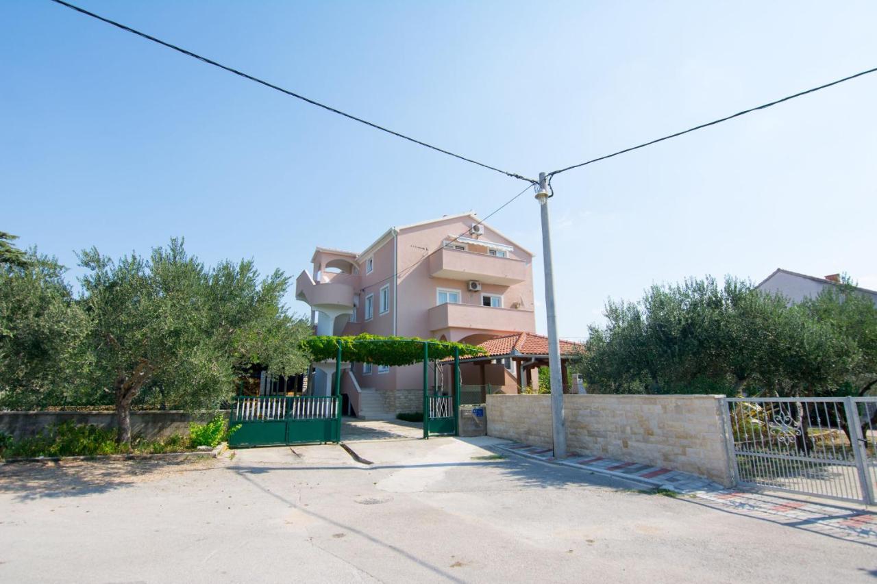 Apartment Lucija Biograd Na Moru Ngoại thất bức ảnh