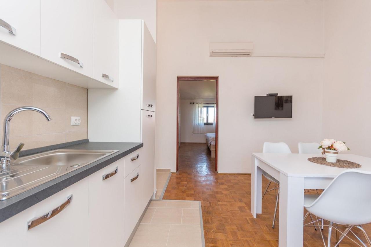 Apartment Lucija Biograd Na Moru Ngoại thất bức ảnh