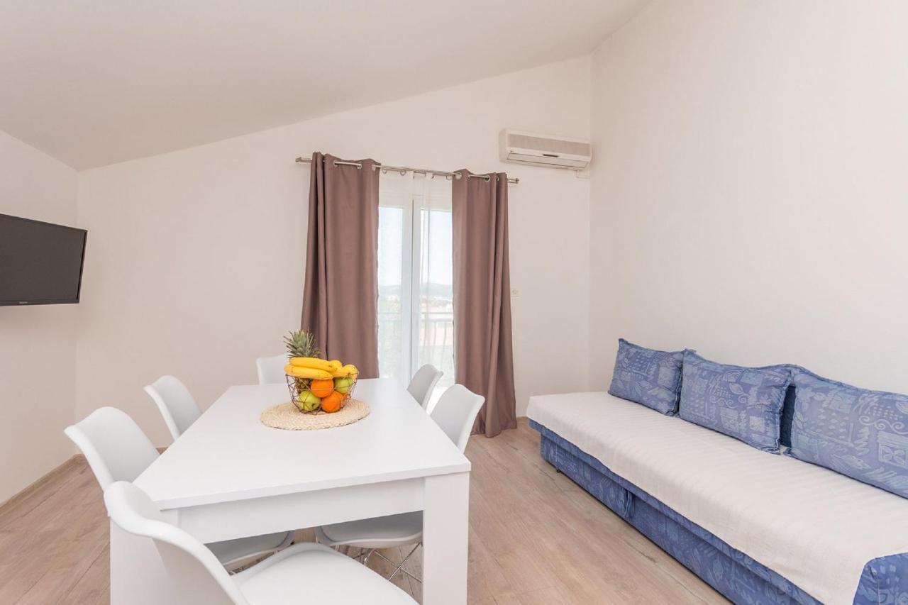 Apartment Lucija Biograd Na Moru Ngoại thất bức ảnh