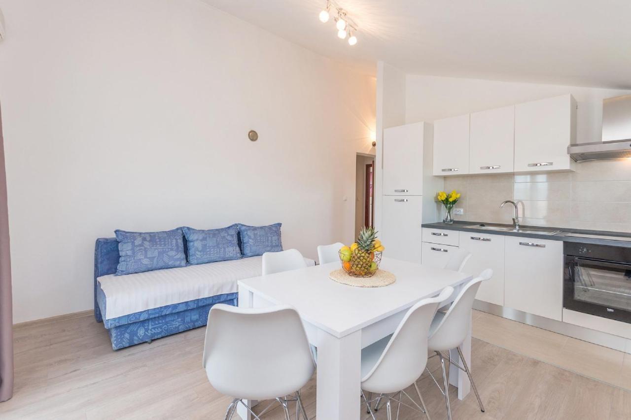Apartment Lucija Biograd Na Moru Ngoại thất bức ảnh